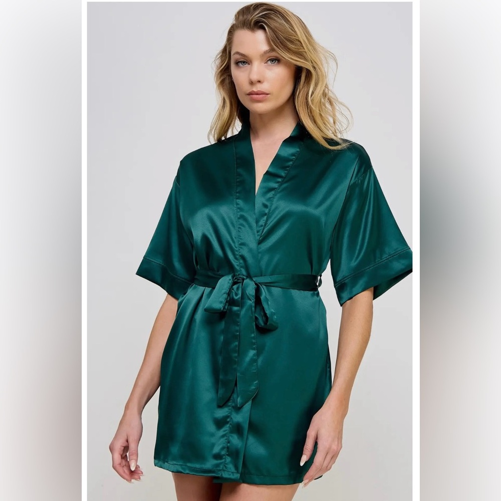 BE WICKED BRAND Emerald green Satin Kimono Robe